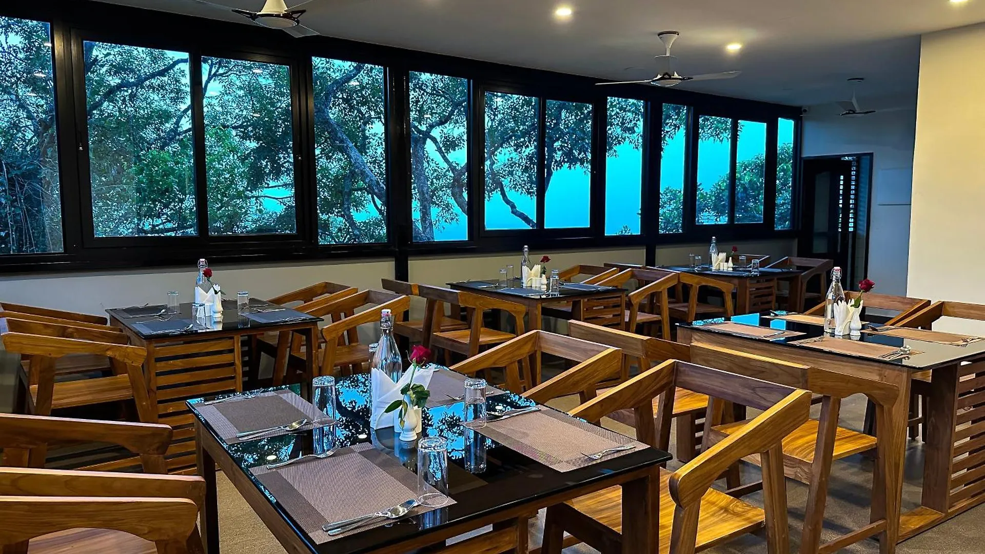 Resort Hotel Kamal Misty Woods Munnar